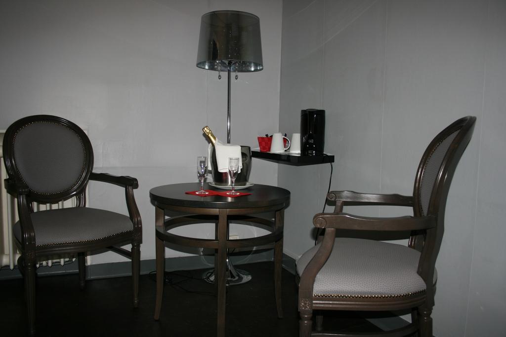 Hostellerie De La Quenoeuille Marquise Oda fotoğraf